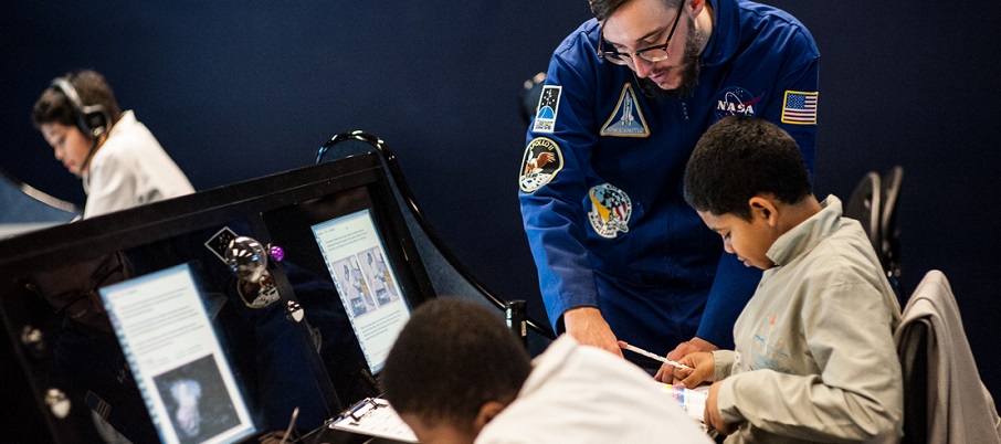 Students instructed at Mission Control